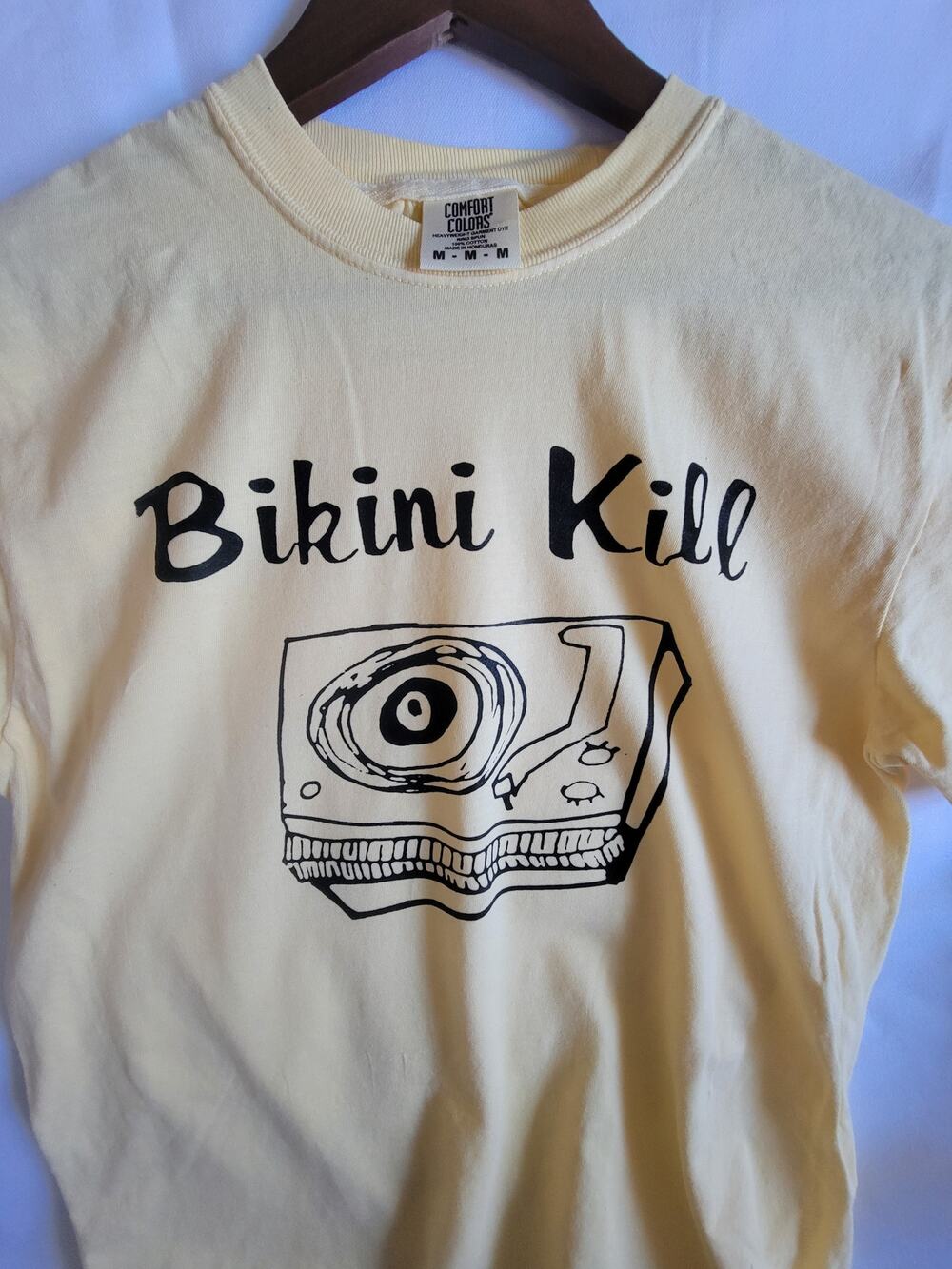 Bikini Kill  band t shirt Mens  medium cream